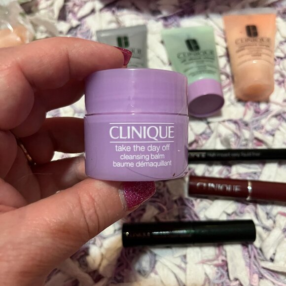 NEW Clinique 8pc Kit Cleaning Balm Face Soap Moisture Mask Eyeliner Mascara Bag - Picture 8 of 16